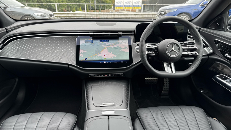 Mercedes-Benz E-Class E300de AMG Line Premium 4dr 9G-Tronic [Pan Roof] Saloon